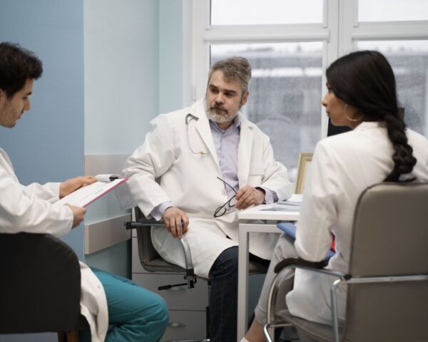 How to Know If You&rsquo;re a Candidate for Hormone Replacement Therapy